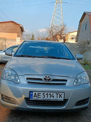 Сірий Тойота Королла, об'ємом двигуна 1.4 л та пробігом 150 тис. км за 6000 $, фото 13 на Automoto.ua