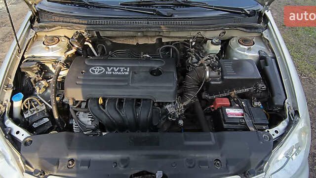 Сірий Тойота Королла, об'ємом двигуна 1.4 л та пробігом 150 тис. км за 6000 $, фото 8 на Automoto.ua