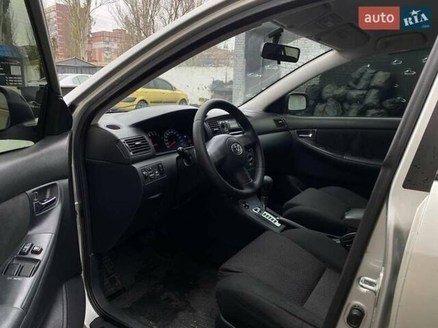 Серый Тойота Королла, объемом двигателя 1.6 л и пробегом 187 тыс. км за 6200 $, фото 10 на Automoto.ua