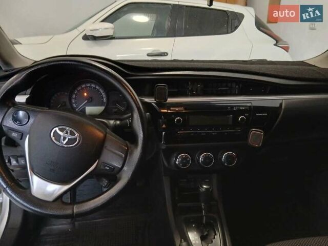 Серый Тойота Королла, объемом двигателя 1.6 л и пробегом 178 тыс. км за 10000 $, фото 3 на Automoto.ua