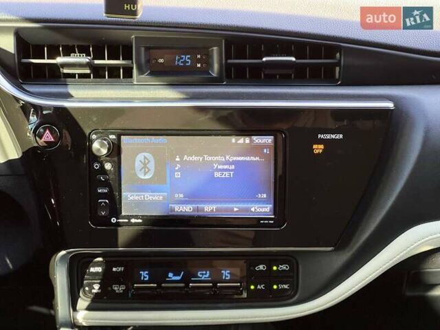 Тойота Королла 2017 у Одесі на Automoto.ua Сірий Тойота Королла, об'ємом двигуна 1.8 л та пробігом 109 тис. км за 13500 $, фото 17 на Automoto.ua
