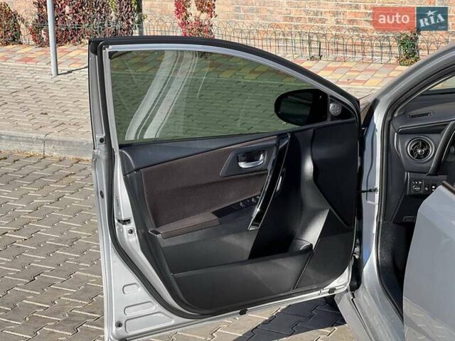 Тойота Королла 2017 у Одесі на Automoto.ua Сірий Тойота Королла, об'ємом двигуна 1.8 л та пробігом 109 тис. км за 13500 $, фото 8 на Automoto.ua