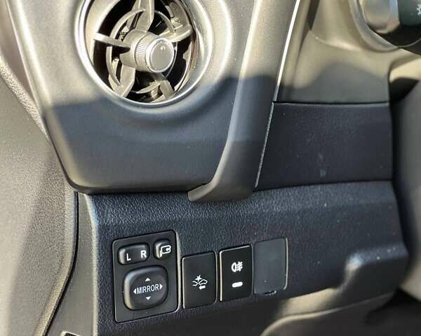 Тойота Королла 2017 у Одесі на Automoto.ua Сірий Тойота Королла, об'ємом двигуна 1.8 л та пробігом 109 тис. км за 13500 $, фото 11 на Automoto.ua