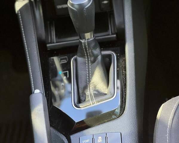 Тойота Королла 2017 у Одесі на Automoto.ua Сірий Тойота Королла, об'ємом двигуна 1.8 л та пробігом 109 тис. км за 13500 $, фото 19 на Automoto.ua