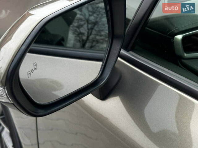 Сірий Тойота Королла, об'ємом двигуна 1.99 л та пробігом 17 тис. км за 15900 $, фото 6 на Automoto.ua