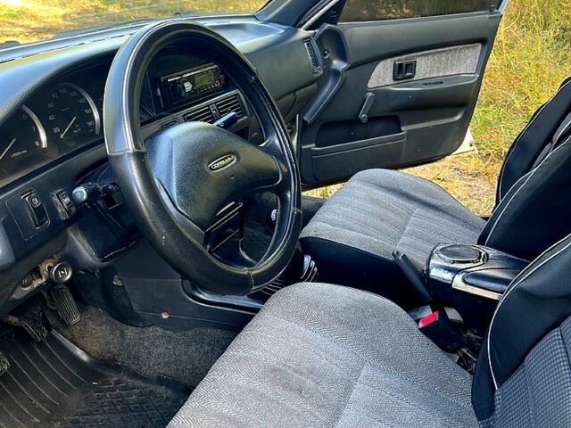 Сірий Тойота Королла, об'ємом двигуна 1.3 л та пробігом 0 тис. км за 1300 $, фото 3 на Automoto.ua