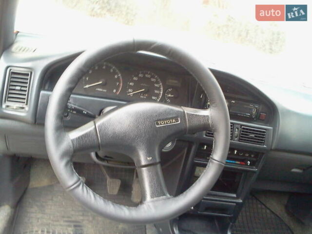 Серый Тойота Королла, объемом двигателя 1.3 л и пробегом 265 тыс. км за 1500 $, фото 1 на Automoto.ua