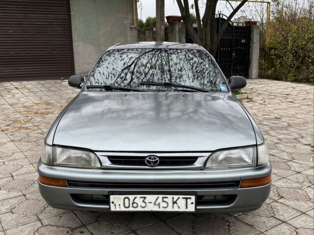 Серый Тойота Королла, объемом двигателя 1.4 л и пробегом 258 тыс. км за 1300 $, фото 1 на Automoto.ua