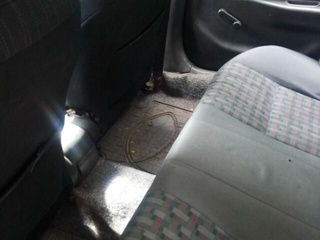 Серый Тойота Королла, объемом двигателя 1.3 л и пробегом 280 тыс. км за 2000 $, фото 8 на Automoto.ua