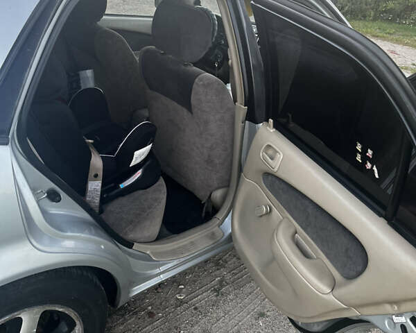 Серый Тойота Королла, объемом двигателя 1.6 л и пробегом 390 тыс. км за 2000 $, фото 5 на Automoto.ua