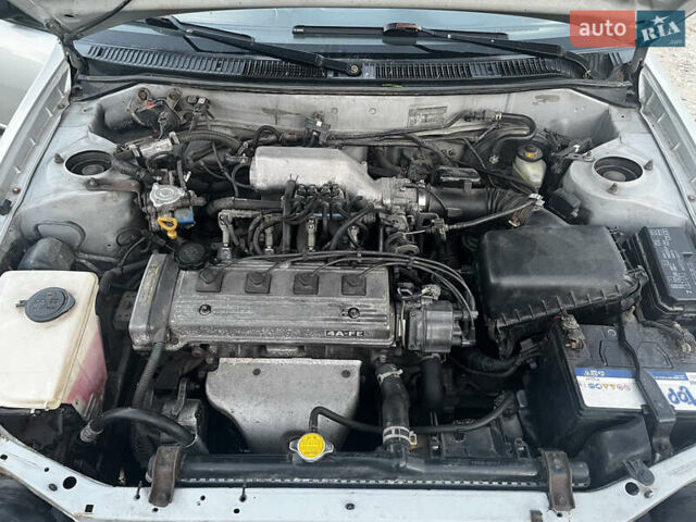 Серый Тойота Королла, объемом двигателя 1.6 л и пробегом 390 тыс. км за 2000 $, фото 11 на Automoto.ua