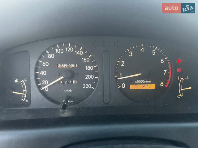 Серый Тойота Королла, объемом двигателя 1.6 л и пробегом 390 тыс. км за 2000 $, фото 8 на Automoto.ua