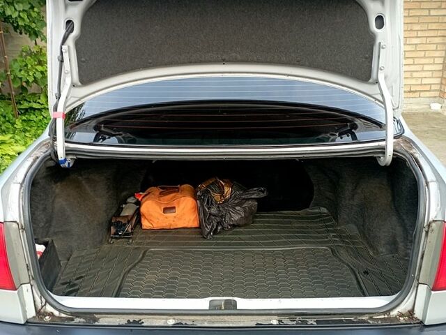 Серый Тойота Королла, объемом двигателя 1.4 л и пробегом 200 тыс. км за 1950 $, фото 11 на Automoto.ua