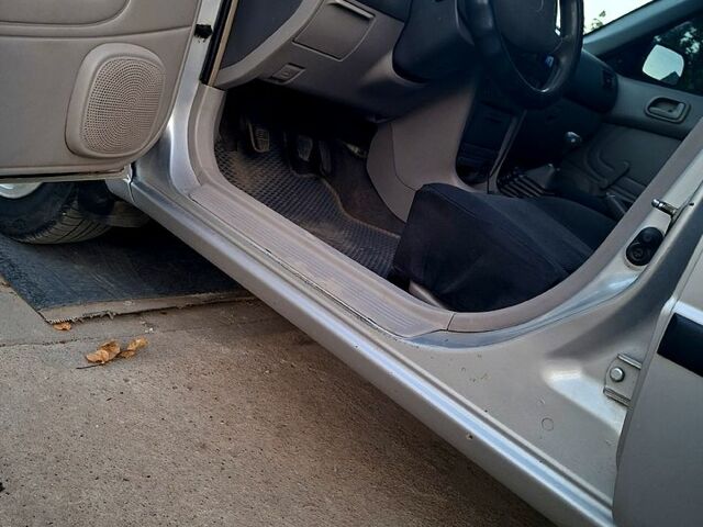 Серый Тойота Королла, объемом двигателя 1.3 л и пробегом 450 тыс. км за 2200 $, фото 9 на Automoto.ua