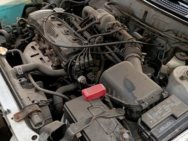 Серый Тойота Королла, объемом двигателя 1.4 л и пробегом 200 тыс. км за 1950 $, фото 2 на Automoto.ua