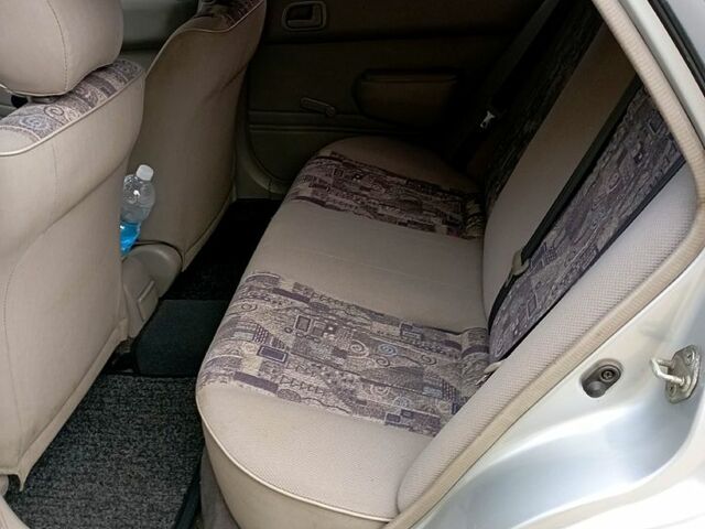 Серый Тойота Королла, объемом двигателя 1.4 л и пробегом 200 тыс. км за 1950 $, фото 6 на Automoto.ua