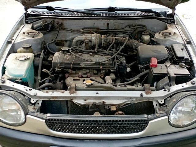 Серый Тойота Королла, объемом двигателя 1.4 л и пробегом 200 тыс. км за 1950 $, фото 3 на Automoto.ua