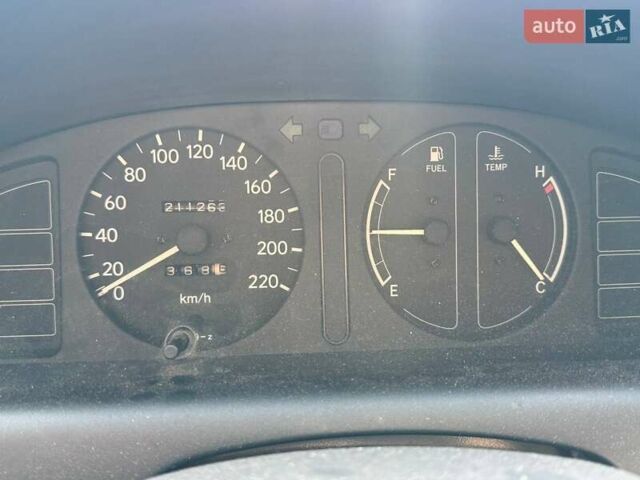 Серый Тойота Королла, объемом двигателя 1.4 л и пробегом 211 тыс. км за 3200 $, фото 9 на Automoto.ua