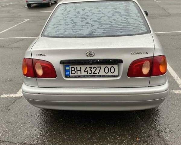 Серый Тойота Королла, объемом двигателя 1.4 л и пробегом 388 тыс. км за 2700 $, фото 1 на Automoto.ua