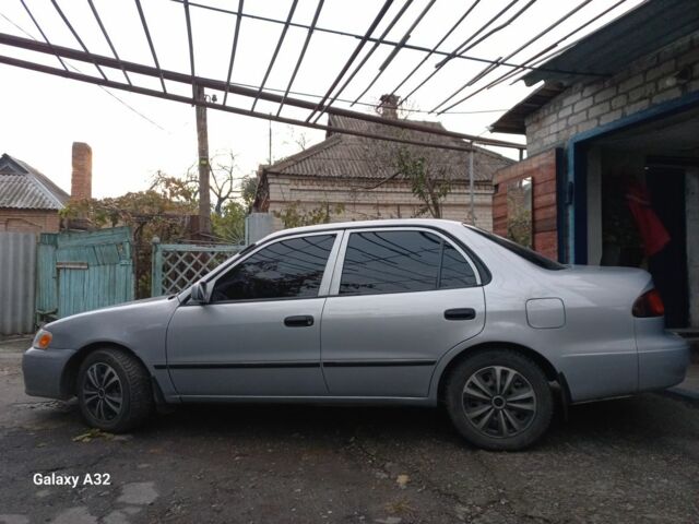 Серый Тойота Королла, объемом двигателя 1.8 л и пробегом 305 тыс. км за 3500 $, фото 2 на Automoto.ua