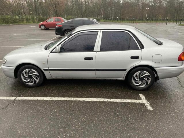 Серый Тойота Королла, объемом двигателя 1.4 л и пробегом 388 тыс. км за 2700 $, фото 6 на Automoto.ua