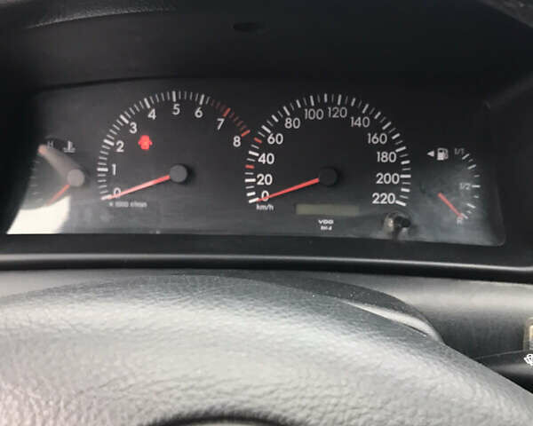 Серый Тойота Королла, объемом двигателя 1.4 л и пробегом 275 тыс. км за 4500 $, фото 8 на Automoto.ua