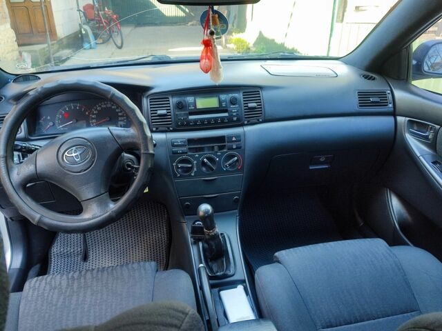 Серый Тойота Королла, объемом двигателя 1.4 л и пробегом 400 тыс. км за 3750 $, фото 3 на Automoto.ua