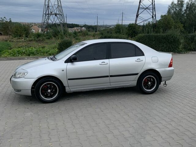 Серый Тойота Королла, объемом двигателя 1.6 л и пробегом 308 тыс. км за 3500 $, фото 2 на Automoto.ua