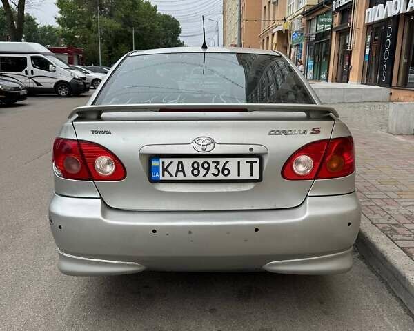 Серый Тойота Королла, объемом двигателя 1.8 л и пробегом 234 тыс. км за 4200 $, фото 3 на Automoto.ua