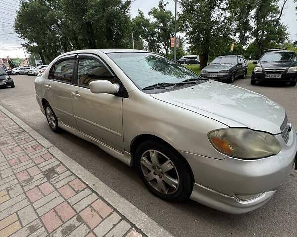 Серый Тойота Королла, объемом двигателя 1.8 л и пробегом 234 тыс. км за 4200 $, фото 2 на Automoto.ua