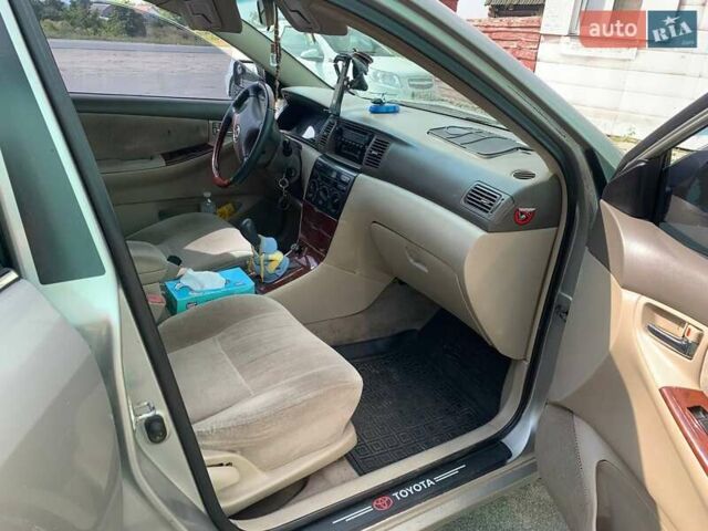 Сірий Тойота Королла, об'ємом двигуна 1.8 л та пробігом 450 тис. км за 5300 $, фото 6 на Automoto.ua