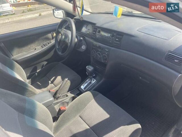 Серый Тойота Королла, объемом двигателя 1.8 л и пробегом 170 тыс. км за 4500 $, фото 7 на Automoto.ua