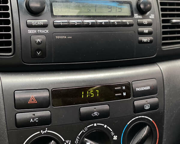 Серый Тойота Королла, объемом двигателя 1.8 л и пробегом 316 тыс. км за 4000 $, фото 10 на Automoto.ua