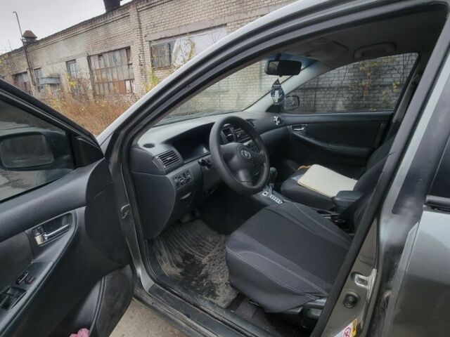 Серый Тойота Королла, объемом двигателя 1.6 л и пробегом 202 тыс. км за 4500 $, фото 4 на Automoto.ua