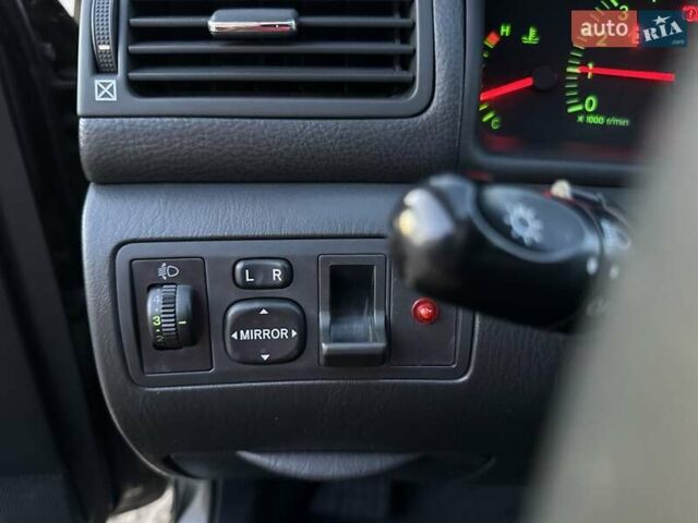 Сірий Тойота Королла, об'ємом двигуна 1.6 л та пробігом 120 тис. км за 6200 $, фото 39 на Automoto.ua