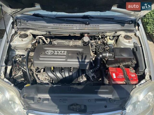Серый Тойота Королла, объемом двигателя 1.6 л и пробегом 227 тыс. км за 5200 $, фото 4 на Automoto.ua