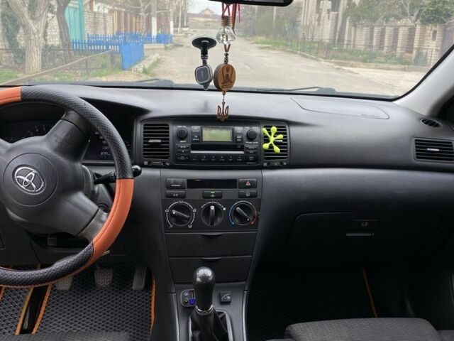 Сірий Тойота Королла, об'ємом двигуна 1.6 л та пробігом 271 тис. км за 5800 $, фото 6 на Automoto.ua