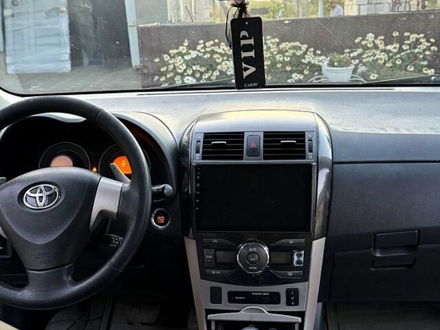 Сірий Тойота Королла, об'ємом двигуна 1.6 л та пробігом 265 тис. км за 6299 $, фото 3 на Automoto.ua