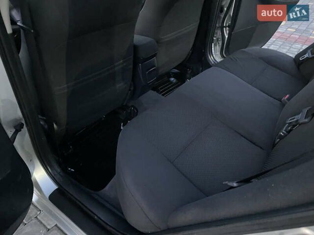 Серый Тойота Королла, объемом двигателя 1.6 л и пробегом 177 тыс. км за 5999 $, фото 33 на Automoto.ua