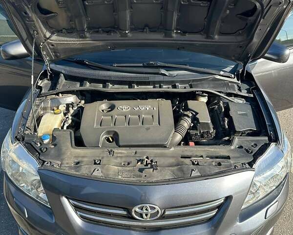 Серый Тойота Королла, объемом двигателя 1.6 л и пробегом 166 тыс. км за 6700 $, фото 26 на Automoto.ua