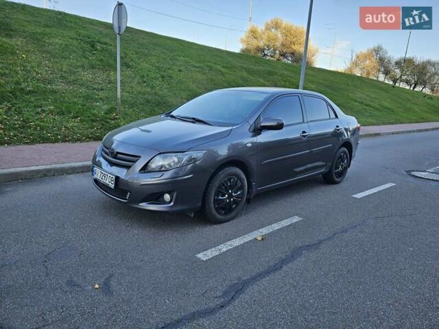 Серый Тойота Королла, объемом двигателя 1.6 л и пробегом 160 тыс. км за 6200 $, фото 1 на Automoto.ua