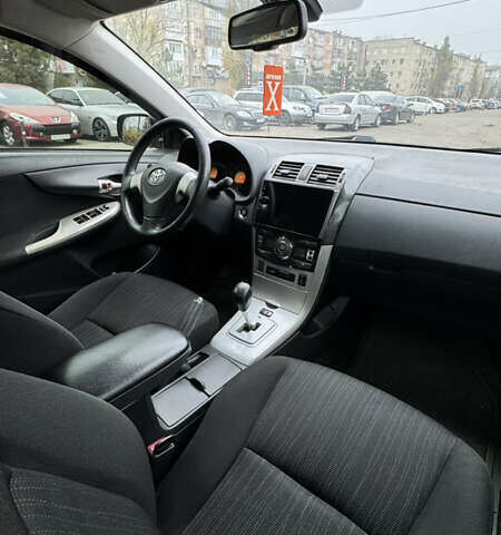 Серый Тойота Королла, объемом двигателя 1.6 л и пробегом 261 тыс. км за 5599 $, фото 26 на Automoto.ua