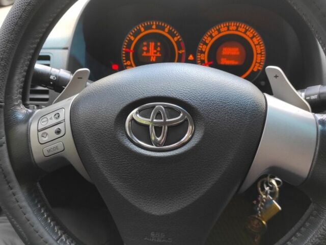 Серый Тойота Королла, объемом двигателя 1.6 л и пробегом 275 тыс. км за 5200 $, фото 4 на Automoto.ua