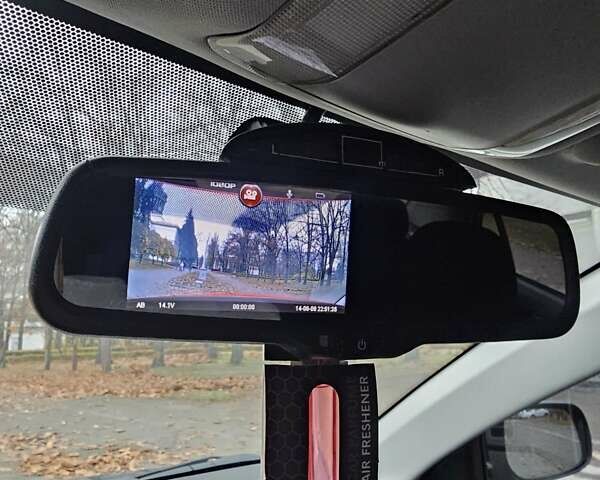 Сірий Тойота Королла, об'ємом двигуна 1.6 л та пробігом 160 тис. км за 6000 $, фото 26 на Automoto.ua