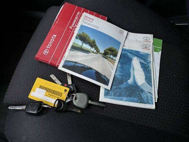 Сірий Тойота Королла, об'ємом двигуна 1.6 л та пробігом 175 тис. км за 4700 $, фото 8 на Automoto.ua