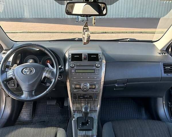 Серый Тойота Королла, объемом двигателя 1.6 л и пробегом 166 тыс. км за 6700 $, фото 22 на Automoto.ua