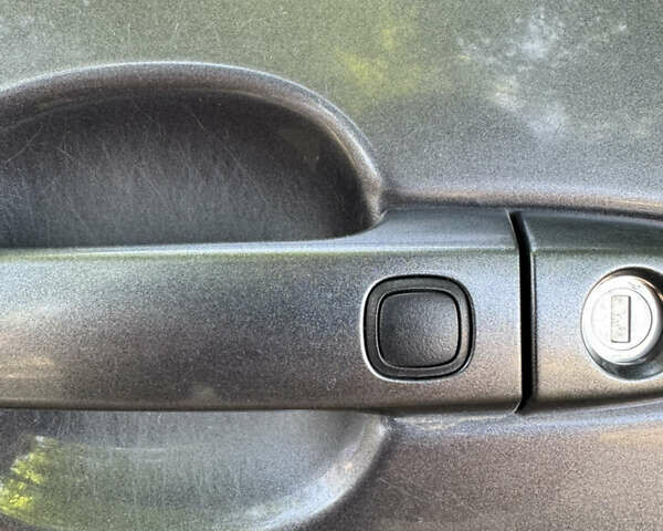 Сірий Тойота Королла, об'ємом двигуна 1.6 л та пробігом 275 тис. км за 5300 $, фото 13 на Automoto.ua