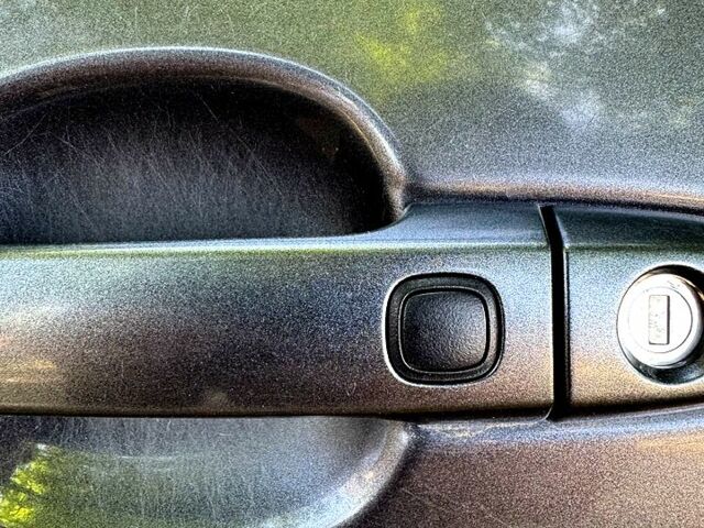 Сірий Тойота Королла, об'ємом двигуна 1.6 л та пробігом 265 тис. км за 6299 $, фото 6 на Automoto.ua