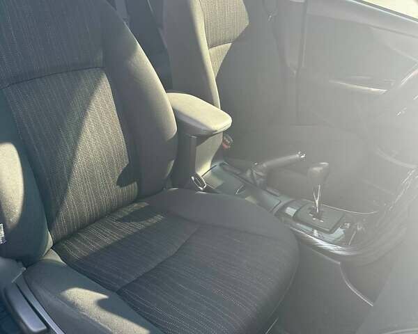 Серый Тойота Королла, объемом двигателя 1.6 л и пробегом 166 тыс. км за 6700 $, фото 19 на Automoto.ua