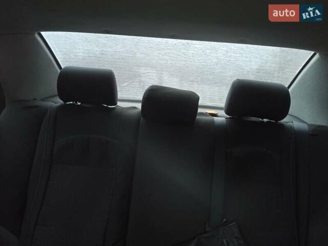 Серый Тойота Королла, объемом двигателя 1.6 л и пробегом 320 тыс. км за 5000 $, фото 16 на Automoto.ua